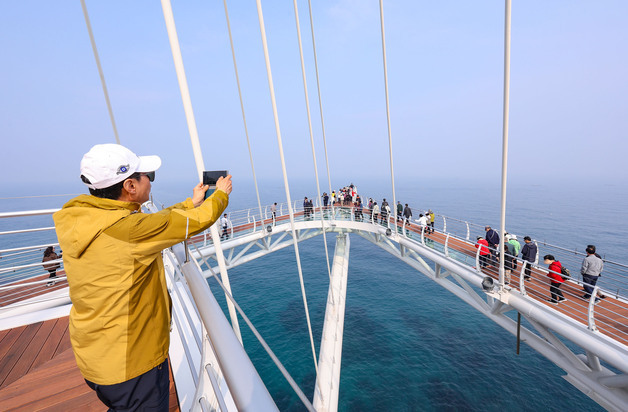 삼척시, 해상 스카이워크 준공…해안 관광자원 확대
