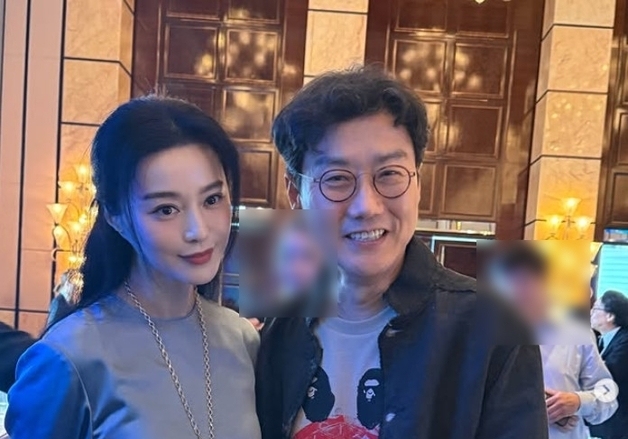 판빙빙, '오징어 게임' 황동혁 감독과 투샷…깜짝 만남 [N샷]