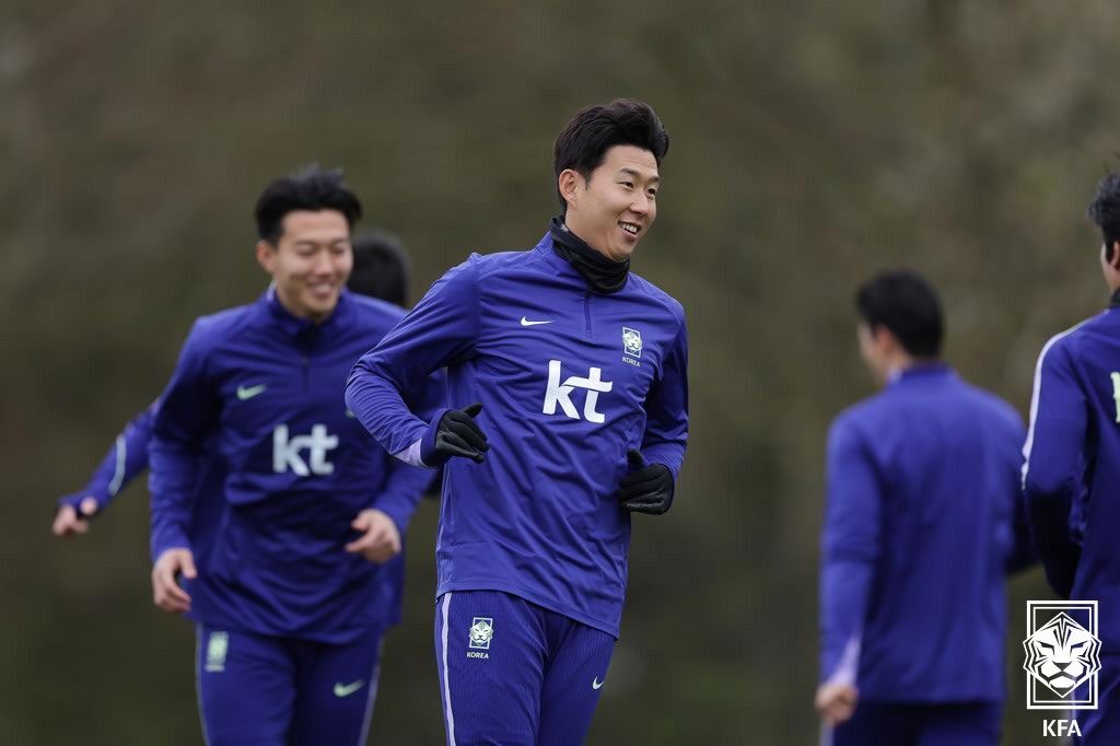 본문 이미지 - 훈련 중인 손흥민(대한축구협회 제공) 