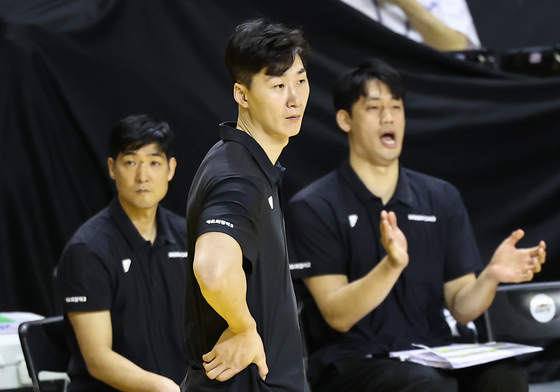 프로배구 우리카드, 새 새랑탑으로 박철우 감독대행 선임