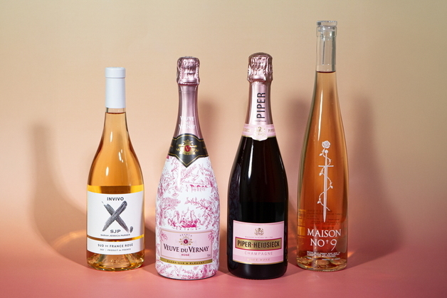 '벚꽃 인생샷' 완성은 핑크빛 와인…아영FBC, 로제 와인 4종 눈길