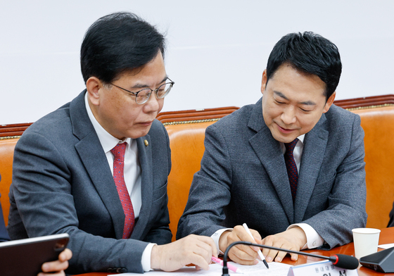 장동혁·송언석 '무슨 대화?'