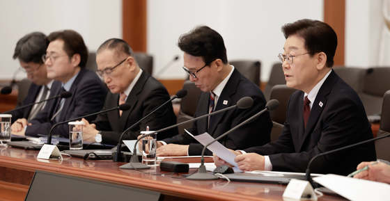 비상경제점검회의 발언하는 이재명 대통령