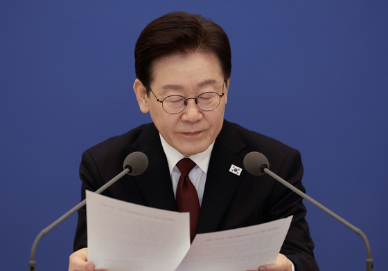 李대통령 국정운영 긍정 69%…NBS "취임 이래 최고"(2보)