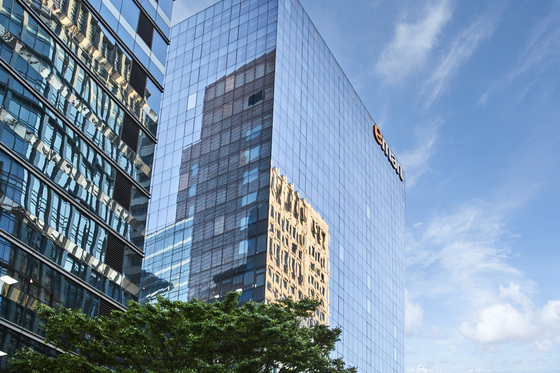 李대통령 '에너지 절약' 주문에…유통업계 '차량 5부제' 등 적극 참여