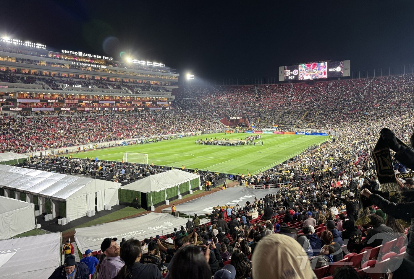 본문 이미지 - 지난 21일(현지 시간) 손흥민(LAFC)과 리오넬 메시(인터 마이애미)의 맞대결이 열린 '메모리얼 콜리세움'ⓒ 뉴스1 윤슬빈 관광전문기자