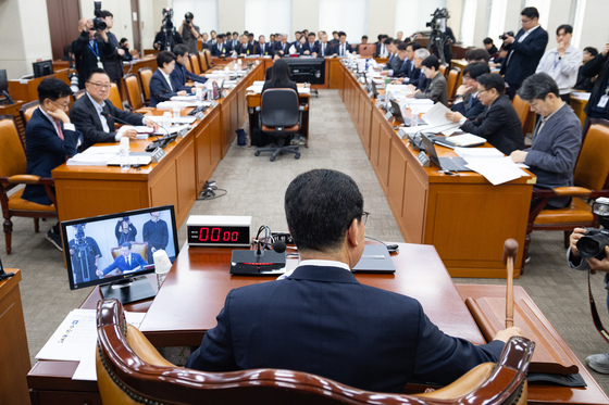 '5월1일 노동절 법정공휴일법' 행안위 통과…올해 시행 유력