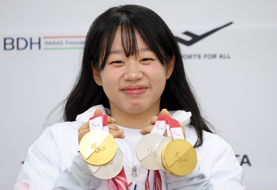 '동계 패럴림픽 새 역사' 김윤지 "앞으로가 기대되는 선수로 기억되고파"