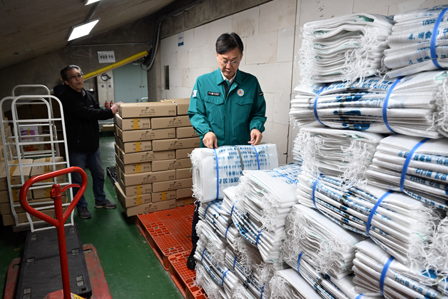 안산시, 중동사태 영향 종량제봉투 수급 상황 점검…"이상없음"