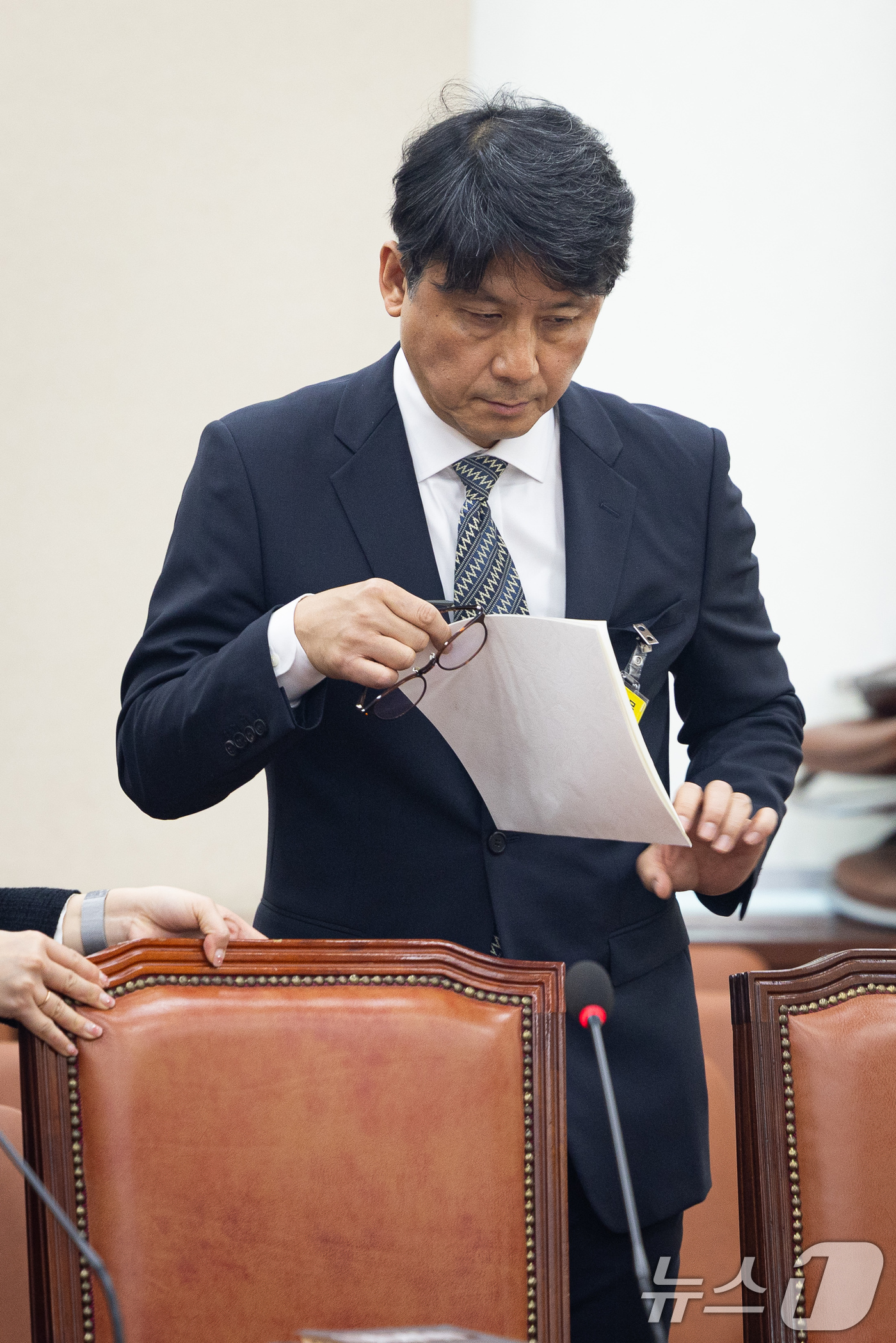 (서울=뉴스1) 유승관 기자 = 윤광일 중앙선거관리위원 후보자가 26일 서울 여의도 국회에서 열린 제433회 국회(임시회) 행정안전위원회의 중앙선거관리위원 후보자에 대한 인사청문회 …