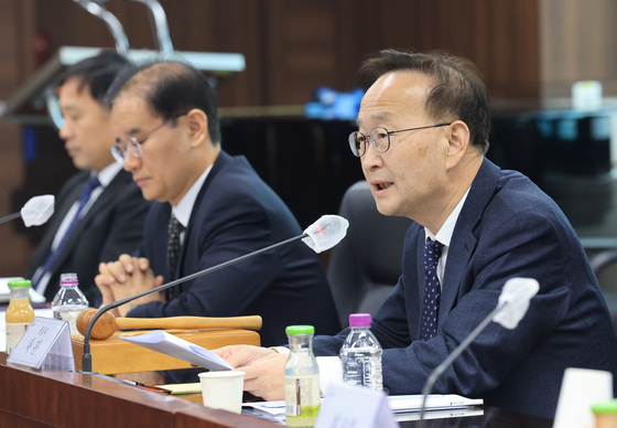 모두발언하는 김남중 통일부 차관