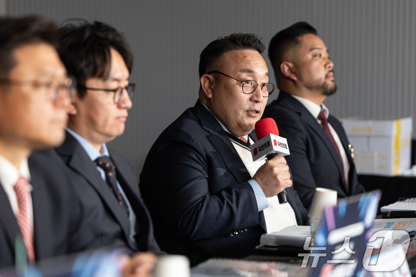 (서울=뉴스1) 이승배 기자 = 26일 서울 여의도 국민의힘 중앙당사에서 열린 '광역의원 비례 청년 공개 오디션'에서 이혁재 심사위원이 인사말하고 있다. 2026.3.26/뉴스1