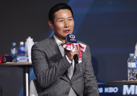 포부 밝히는 LG 염경엽 감독