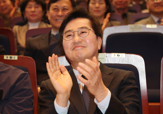 김동연, 추미애 당선에 "여성 첫 광역단체장, 새 역사" 축하