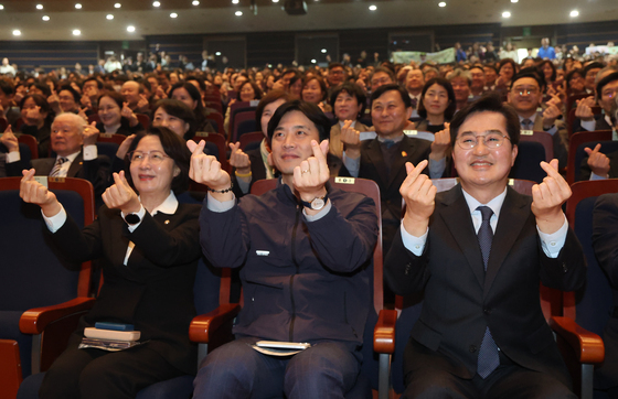 제22회 경기도사회복지사대회 참석한 더불어민주당 경기지사 후보들