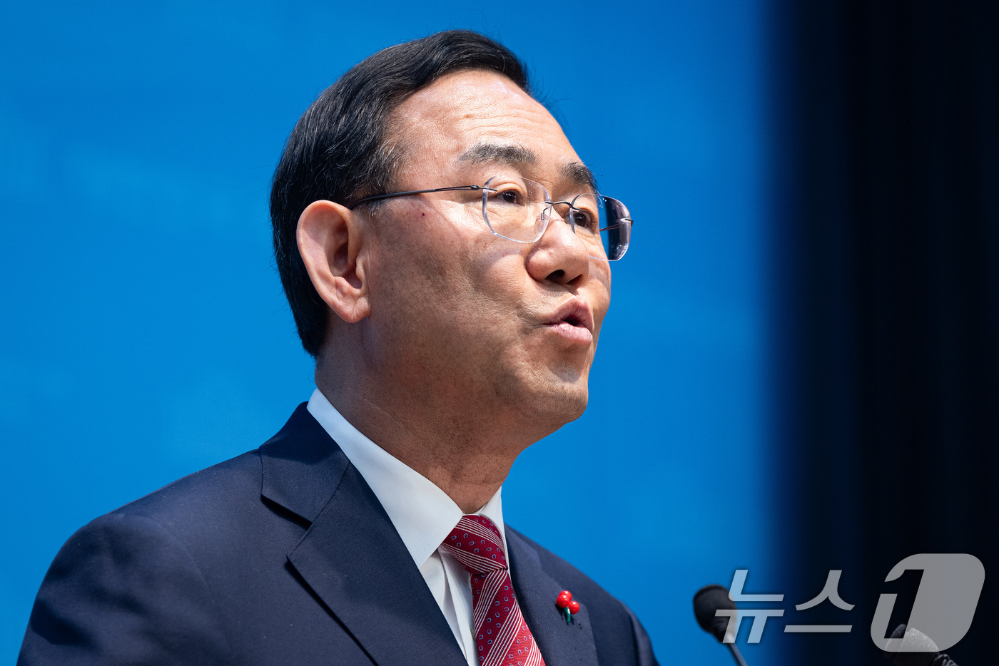 (서울=뉴스1) 유승관 기자 = 주호영 국민의힘 의원이 26일 서울 여의도 국회 소통관에서 당 공천관리위원회의 대구시장 경선 공천 배제(컷오프)와 관련해 기자회견을 하고 있다.앞서 …