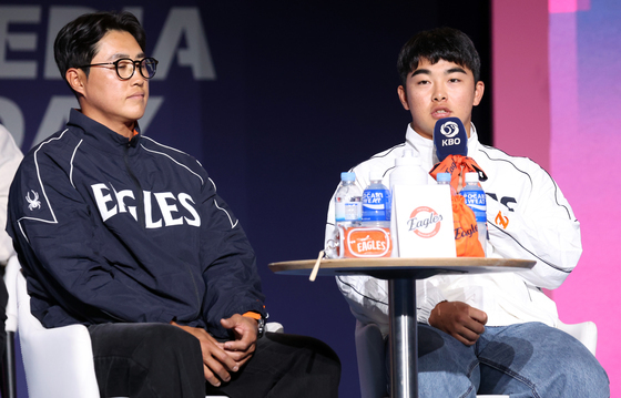 각오를 밝히는 문현빈