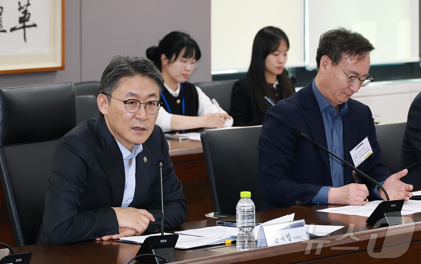 (서울=뉴스1) = 권대영 금융위원회 부위원장이 26일 오후 서울 종로구 정부서울청사에서 열린 보이스피싱 대응 간담회에서 발언을 하고 있다. (금융위원회 제공. 재판매 및 DB 금 …