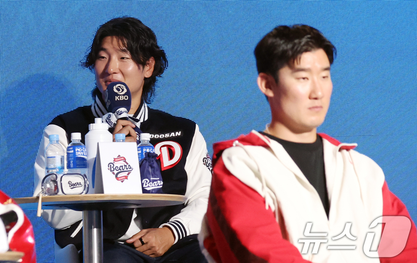(서울=뉴스1) 김명섭 기자 = 26일 오후 서울 잠실 롯데호텔 월드에서 열린 2026 신한 SOL KBO 리그 미디어데이&팬페스트’에서 두산 베어스 곽빈 선수가 각오를 밝하고 있 …