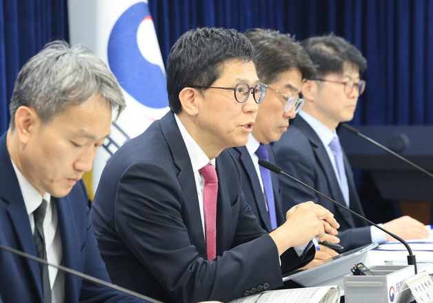 강기룡 재경부 차관보, 민생물가 특별관리 관계장관TF 사전 합동브리핑