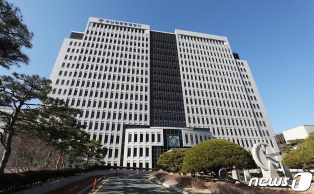 중처법 위반 '부산 구청장 아들' 1심서 징역 1년…법정구속