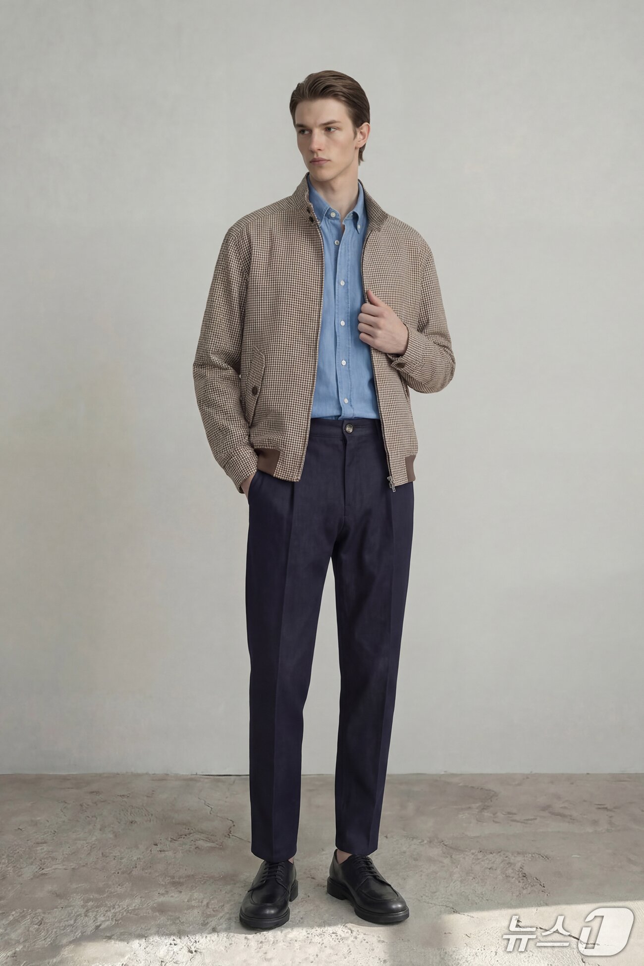 본문 이미지 - LF 닥스가 디오리지널로 세대 스펙트럼 넓히겠다고 밝힌 바 있다.(닥스 제공)