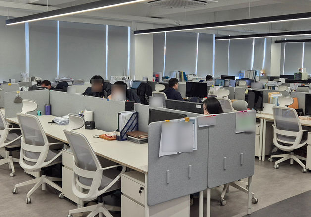 "사무실 뻥 뚫리니 마음도 열려"…울산 CLX 협력사 사무동 달라진 풍경