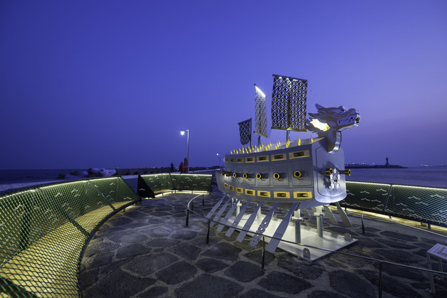 울산 슬도에 HD현대중 통합 기념 '거북선 조형물' 설치