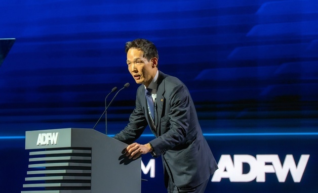 '차남' 한화생명 김동원 사장도 결혼…3형제 모두 '일반인·비공개'