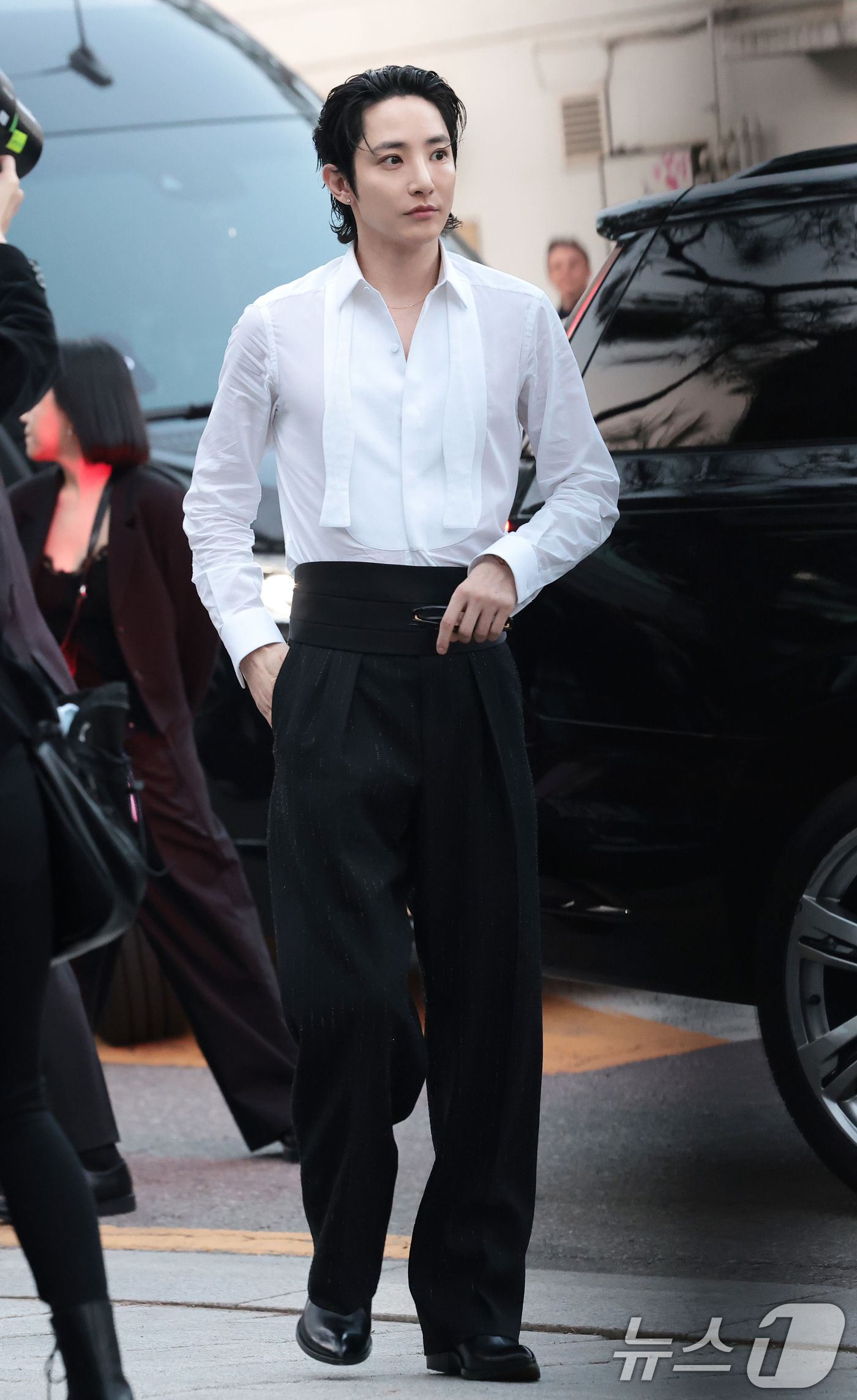 (서울=뉴스1) 권현진 기자 = 배우 이수혁이 26일 서울 종로구 푸투라 서울에서 열린 톰 포드 뷰티 '블랙 오키드 리저브 코리아 행사'에 참석하고 있다. 2026.3.26/뉴스1 …