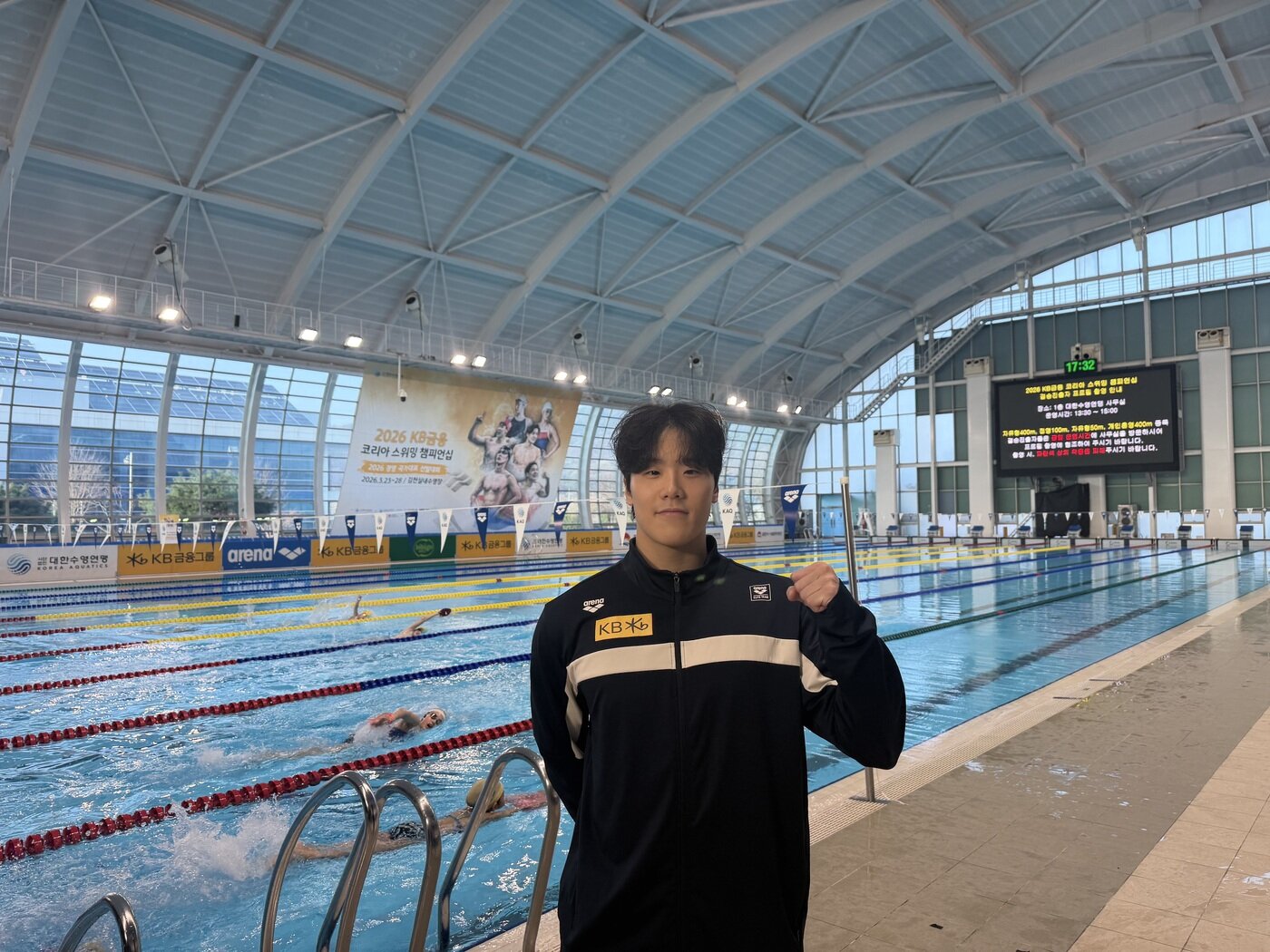 본문 이미지 - 지유찬이 26일 열린 2026 경영 국가대표 선발대회 남자 접영 50m 결선에서 1위를 차지했다. (올댓스포츠 제공)