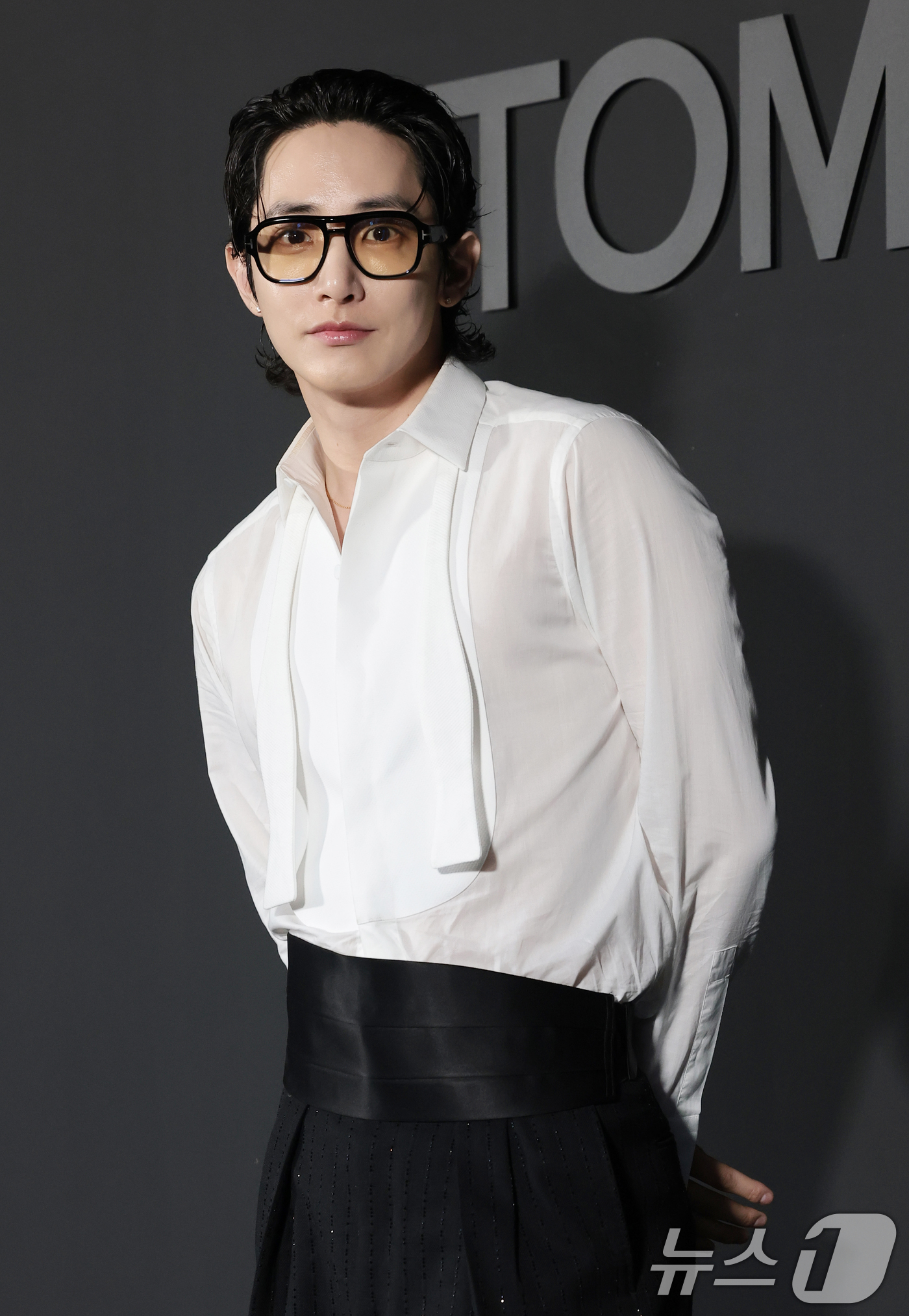 (서울=뉴스1) 권현진 기자 = 배우 이수혁이 26일 서울 종로구 푸투라 서울에서 열린 톰 포드 뷰티 '블랙 오키드 리저브 코리아 행사'에 참석하고 있다. 2026.3.26/뉴스1 …