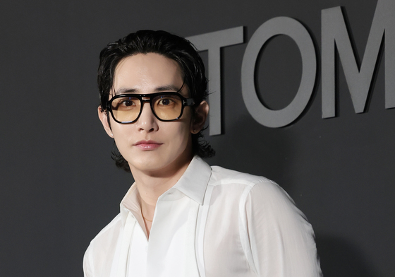 이수혁, 블링블링