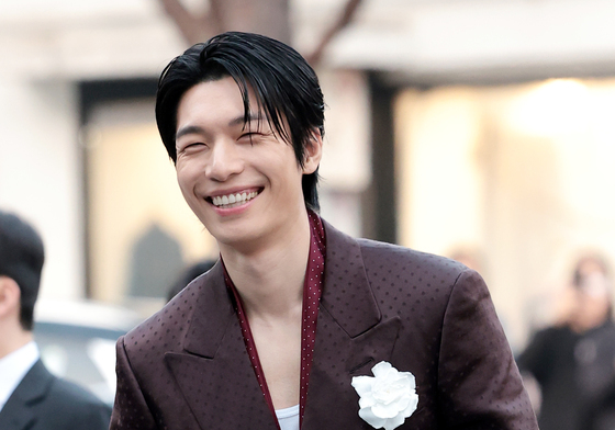 위하준, 달콤한 미소