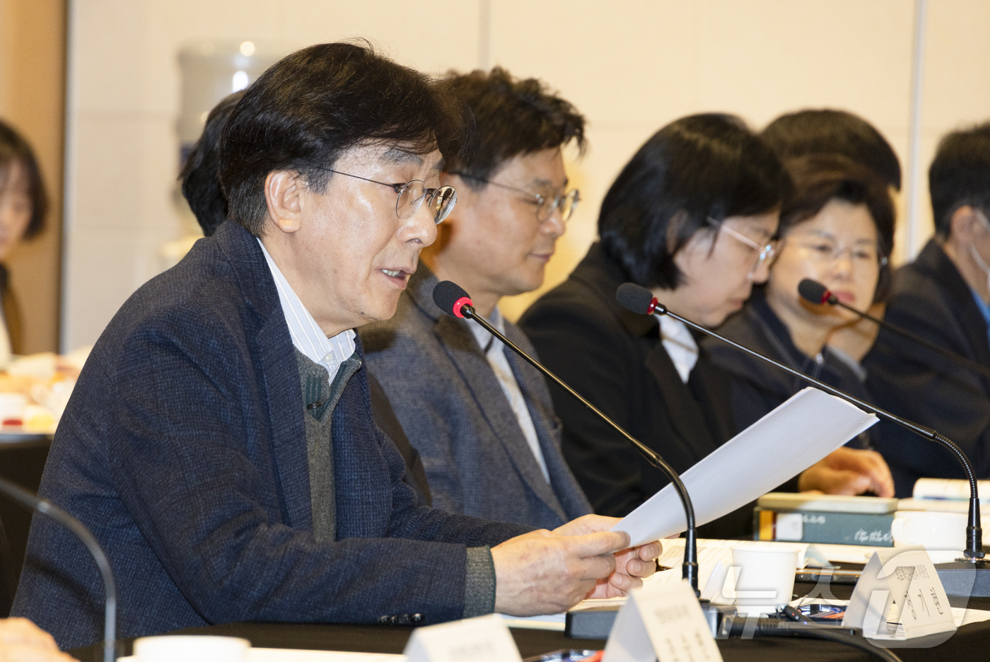 (서울=뉴스1) = 정기현 의료혁신위원회 위원장이 26일 오후 서울 중구 코리아나호텔에서 열린 제4차 의료혁신위원회에서 모두 발언을 하고 있다. (보건복지부 제공. 재판매 및 DB …