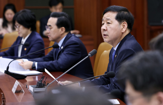 비상경제장관회의 주재하는 구윤철 부총리