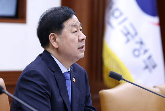 구윤철 부총리 "27일부터 유류세 인하폭 2배 확대"