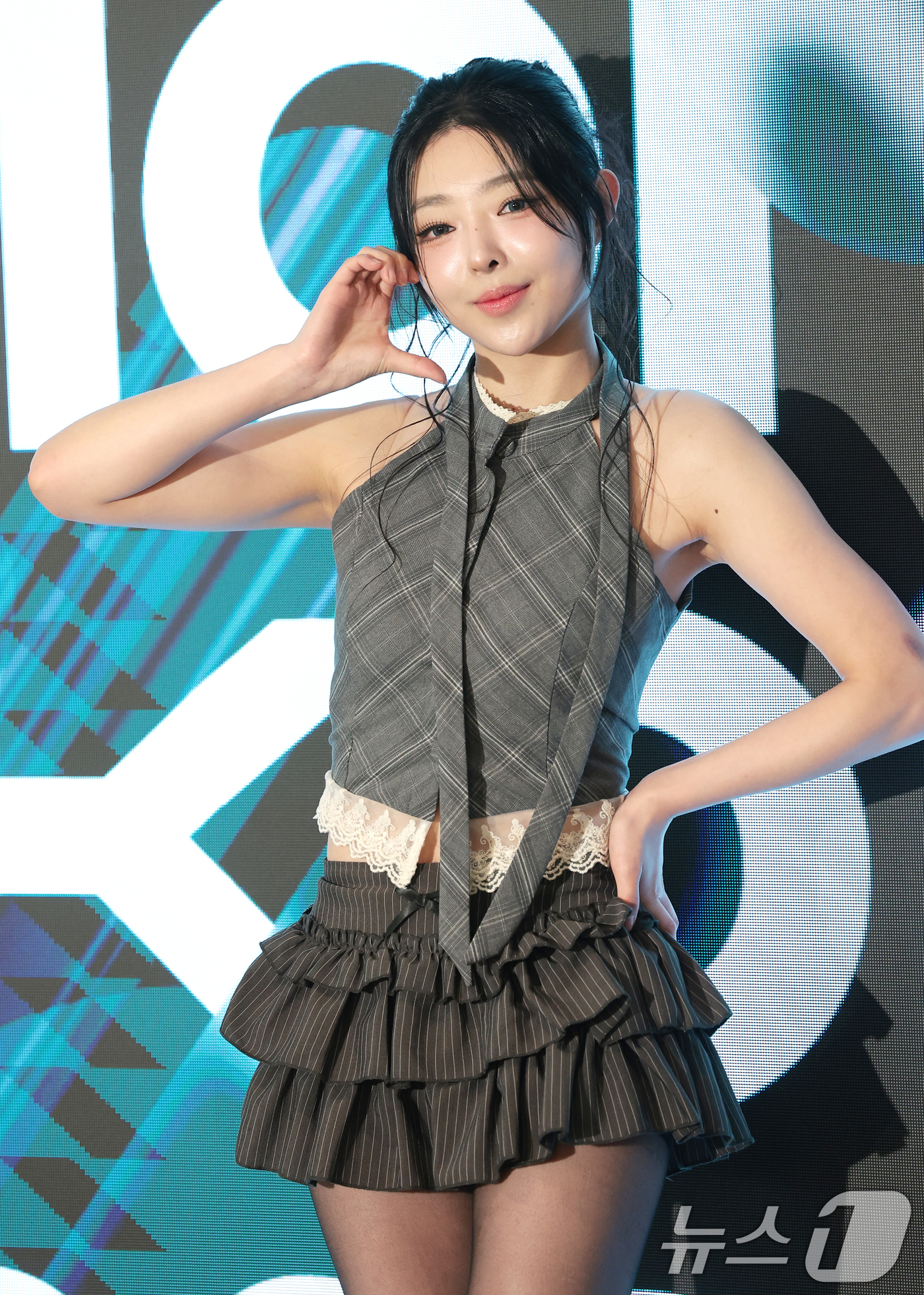 (서울=뉴스1) 권현진 기자 = 가수 헤니가 26일 서울 중구 동대문디자인플라자(DDP)에서 열린 ‘패션코드(Fashion KODE) 2026 F/W‘ 페노메논시퍼 패션쇼에 참석해 …