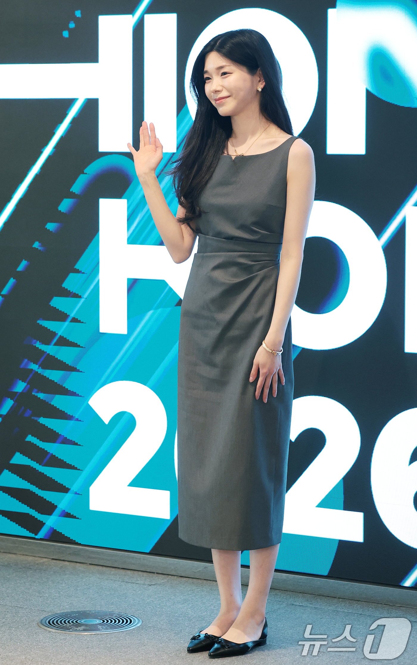 (서울=뉴스1) 권현진 기자 = '돌싱글즈6' 장새봄이 26일 서울 중구 동대문디자인플라자(DDP)에서 열린 ‘패션코드(Fashion KODE) 2026 F/W‘ 페노메논시퍼 패션 …