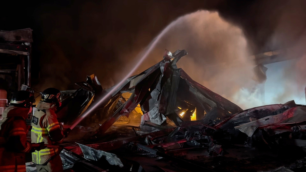 음성 필름 공장 화재 완진…주민 등 30여명 대피(종합2보)