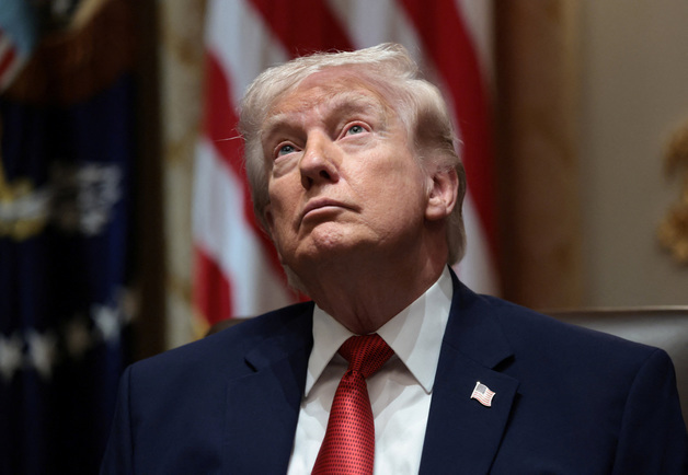 "시간은 이란편"…트럼프, 전쟁 길어질수록 치를 대가 커진다