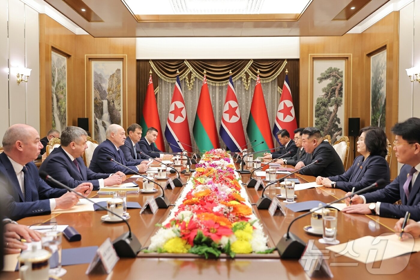 본문 이미지 - (평양 노동신문=뉴스1) = 북한·벨라루스 정상회담. [국내에서만 사용가능. 재배포 금지. DB 금지. For Use Only in the Republic of Korea. Redistribution Prohibited] rodongphoto@news1.kr