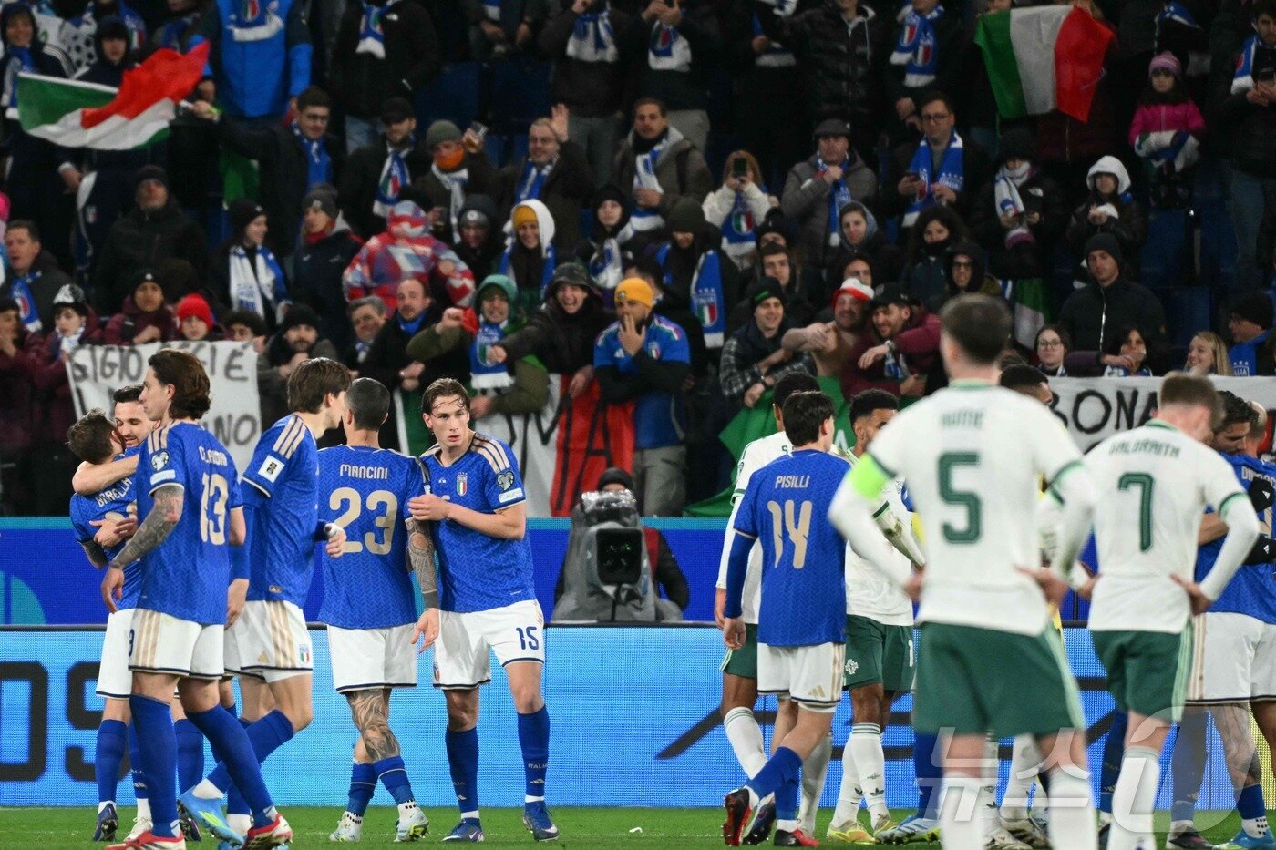 본문 이미지 - 이탈리아가 북아일랜드를 2-0으로 제압했다.ⓒ AFP=뉴스1