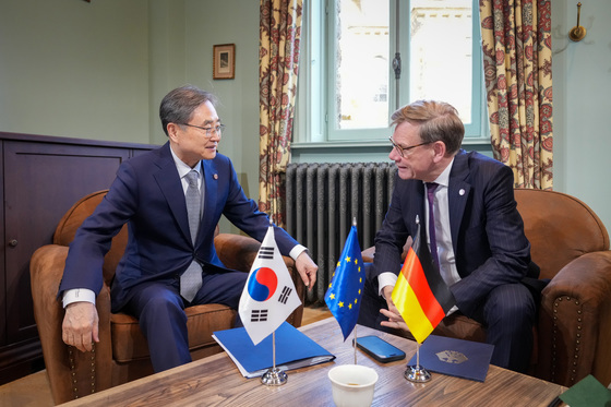 조현 장관, 요한 바데풀 독일 외교장관과 회담