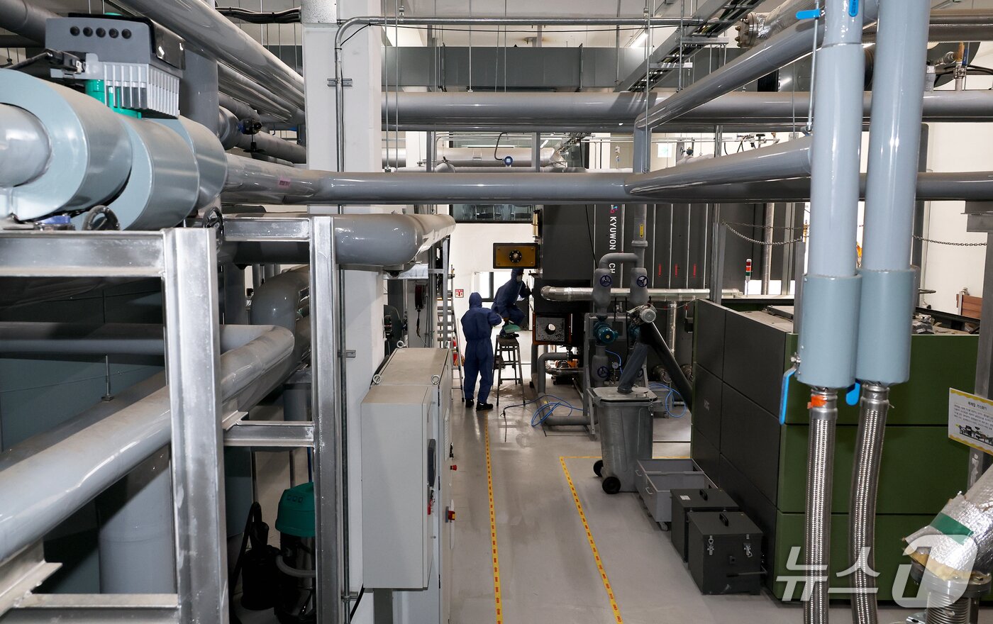 본문 이미지 - 괴산 산림 에너지 자립마을 '담바우 에너지공급센터' 모습.(괴산군 제공. 재판매 및 DB금지)