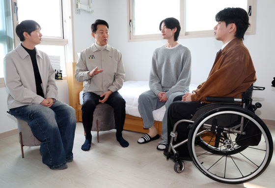 서해수호의 날…오세훈, 청년 제대군인 만나 감사 전해