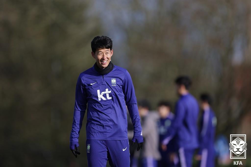 본문 이미지 - 코트디부아르전 대비 훈련 중인 손흥민(대한축구협회 제공) 