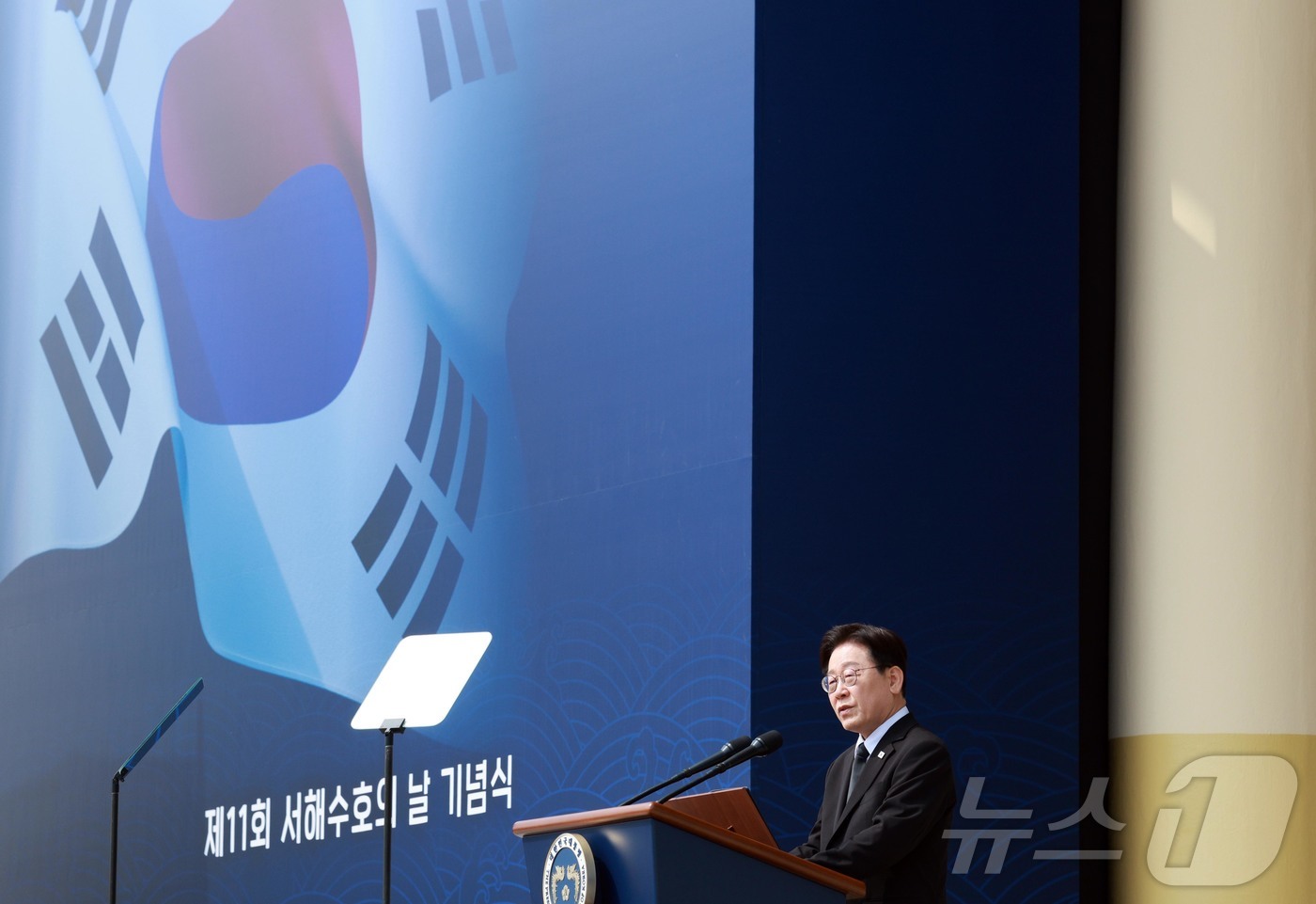 (대전=뉴스1) 허경 기자 = 이재명 대통령이 27일 국립대전현충원에서 열린 제11회 서해수호의 날 기념식에서 기념사를 하고 있다. 2026.3.27/뉴스1