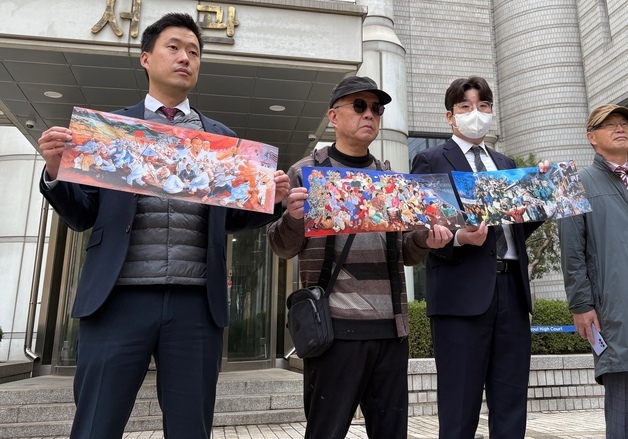 민족해방운동사 그림으로 국보법 유죄…전승일 감독 재심 시작