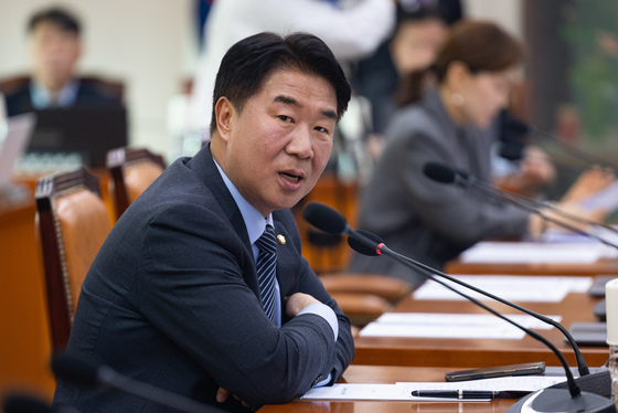 질의하는 이기헌 민주당 의원